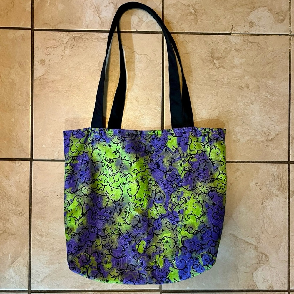 Halloween web tote
